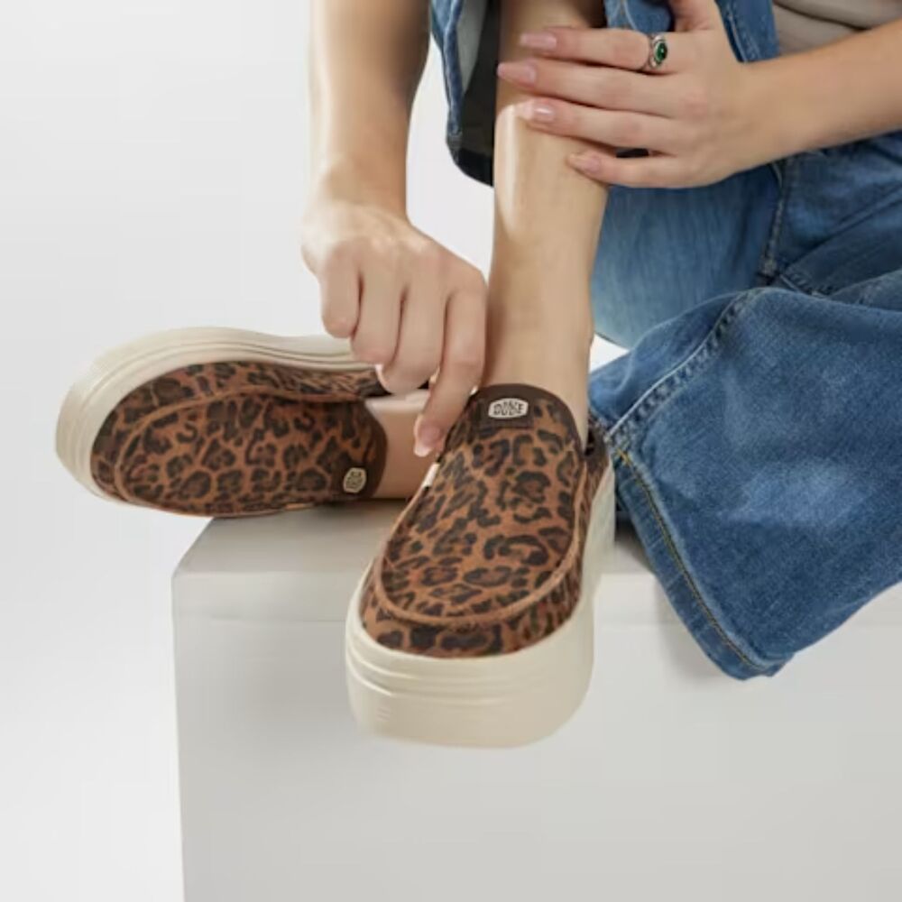 Hey Dude Austin Lift Classic 10 Brown Leopard Slip On Loafers Clogs